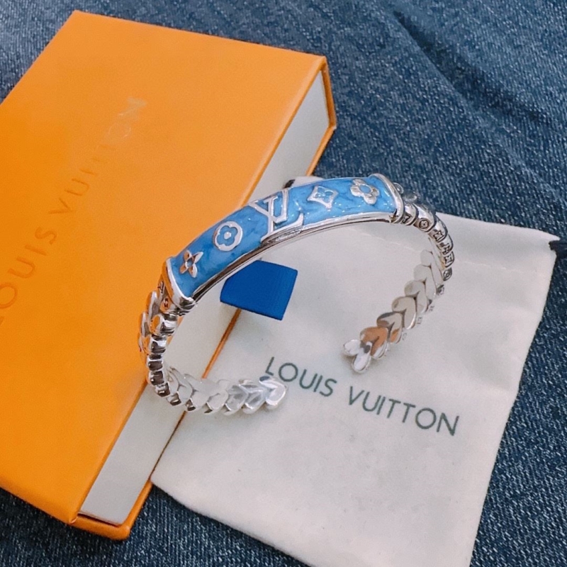 LV Necklaces